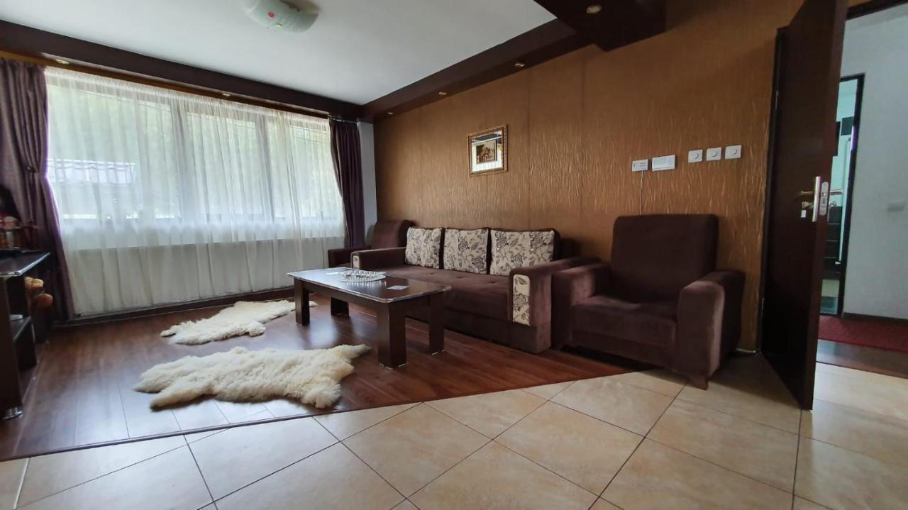 Casa Teleferic * Buşteni